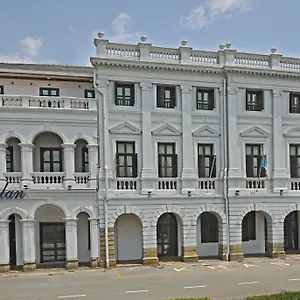 Отель Royale Chulan Penang